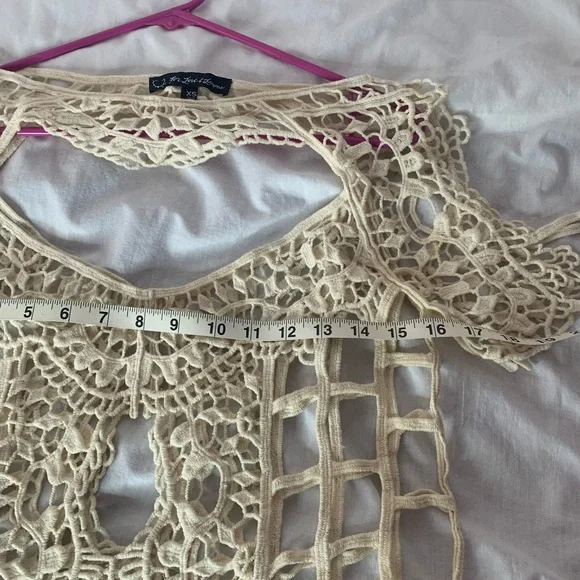 For Love And Lemons women’s coverup sizeXS crochet cold-shoulder - Picture 8 of 9
